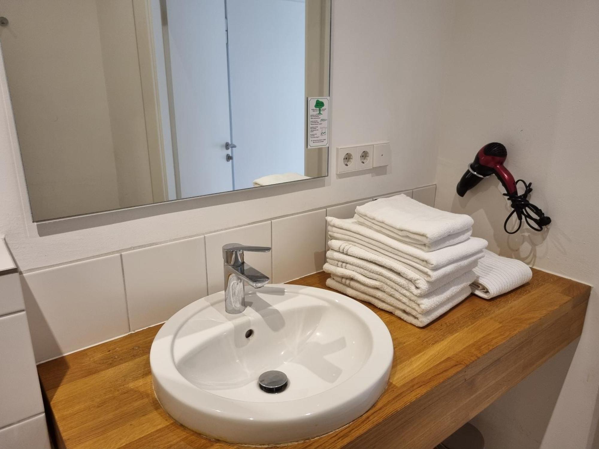 Bms Balance - Natur, Entspannung, King Size Bett, Free Parking, Top Lage, Netflix Wolfsburg Luaran gambar